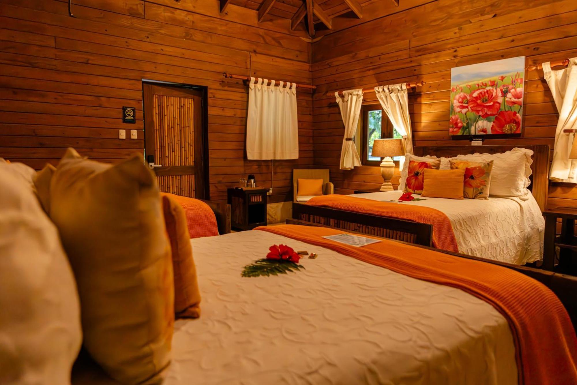 Platon Ecolodge Barahona ภายนอก รูปภาพ
