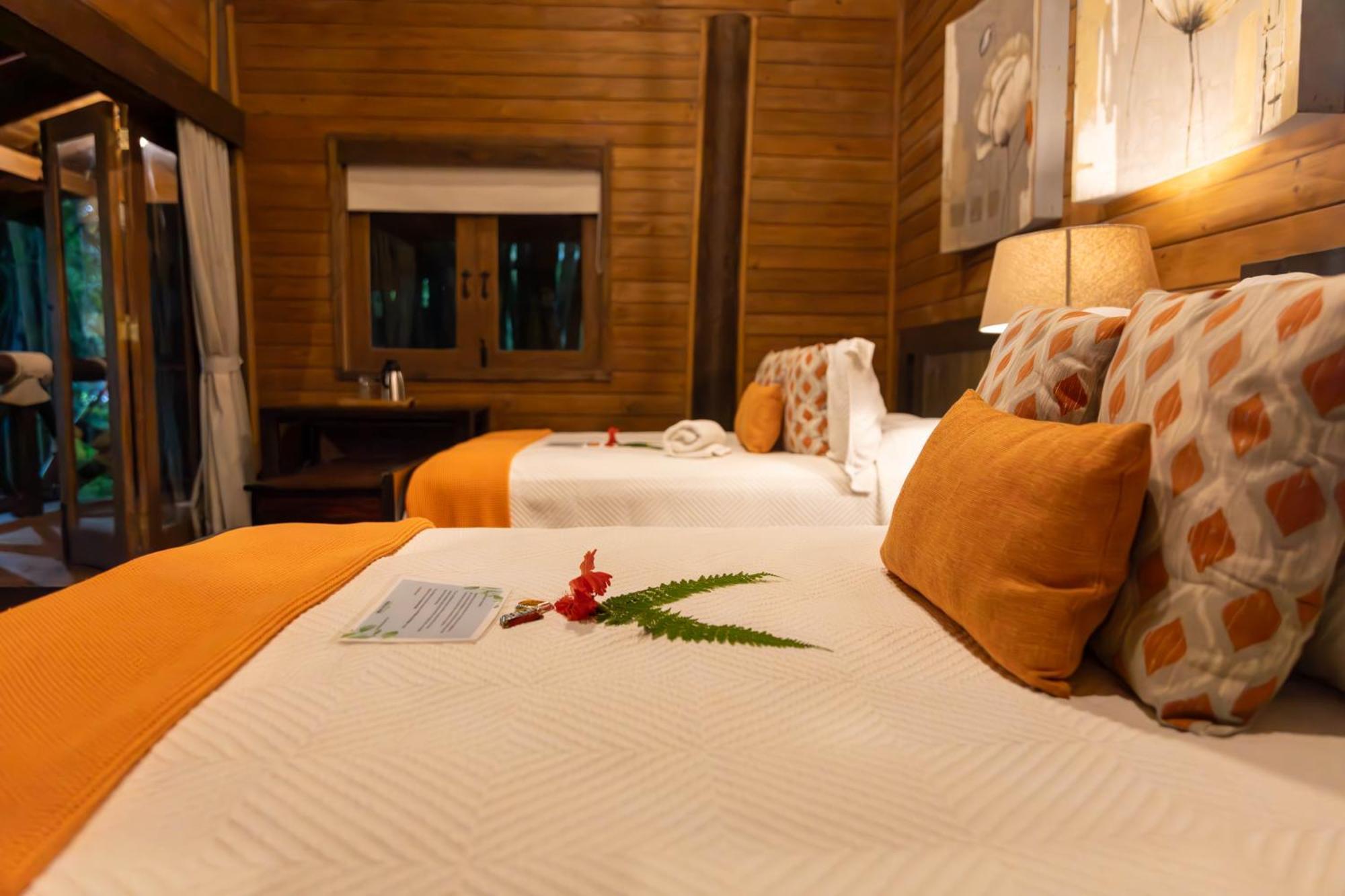 Platon Ecolodge Barahona ภายนอก รูปภาพ